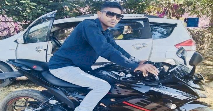 CG – नक्सलियों ने की  यूट्यूबर की हत्या : नक्सलियों को दिया था खुला चैलेंज… नक्सलियों ने मार गिराया…इस कारण मारा … देखें वीडियो….। चमन बहार